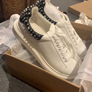 Steve Madden Sneakers